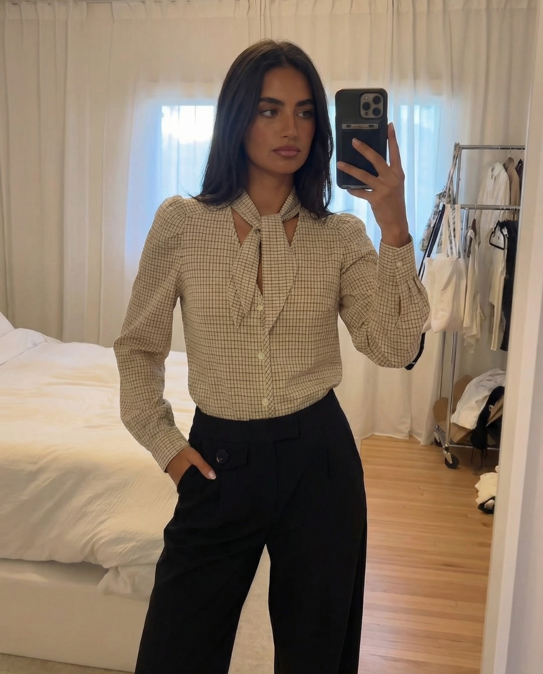 Vera | Smart Casual Tie Neck Blouse Beige