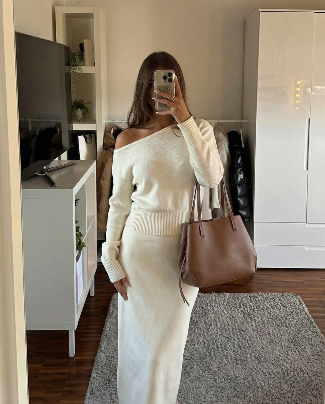 Lucia | Elegant Off Shoulder Sweater Cream Knitted Long Sleeve