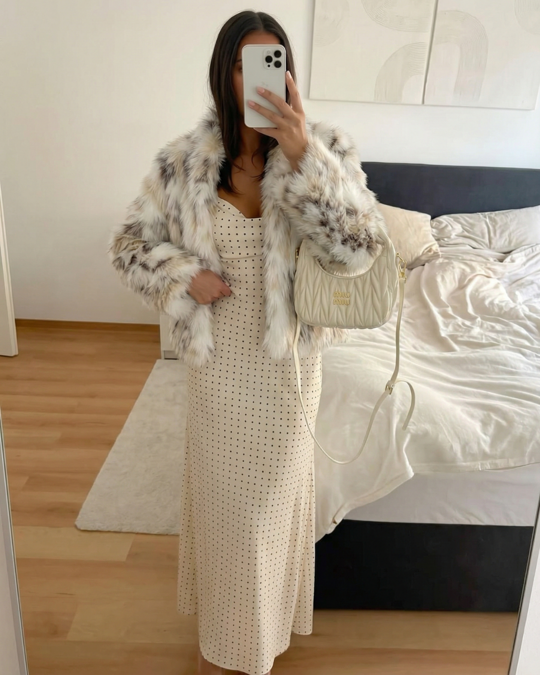 Lola | Elegant Cropped Faux Fur Jacket White