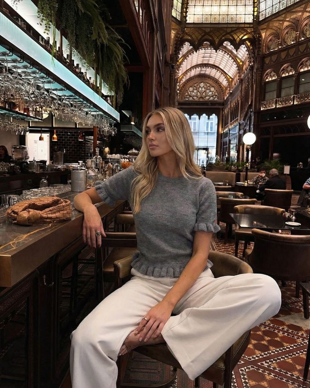 Vera | Ruffle Short Sleeve Knit Top Gray Crew Neck