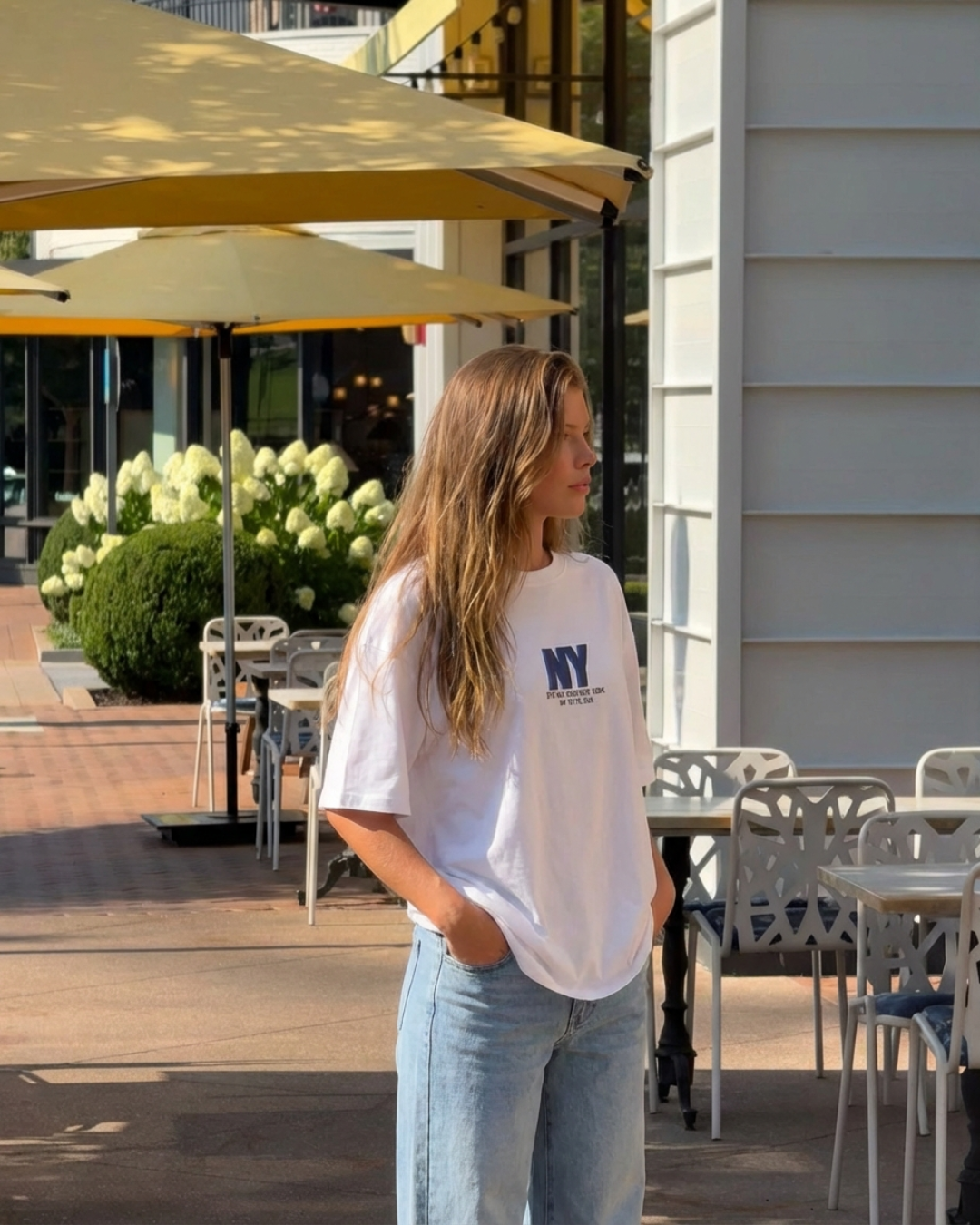 Margot | Casual Oversized Graphic Tee White Crew Neck