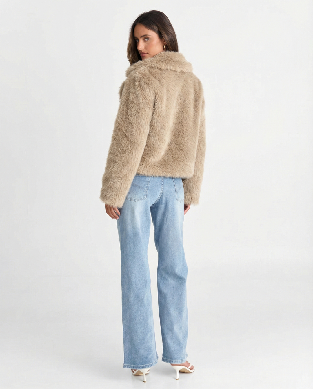 Nina | Winter Fluffy Faux Fur Jacket Beige