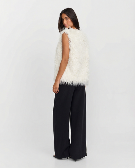 Vera | Faux Fur Vest Cream Sleeveless Fluffy