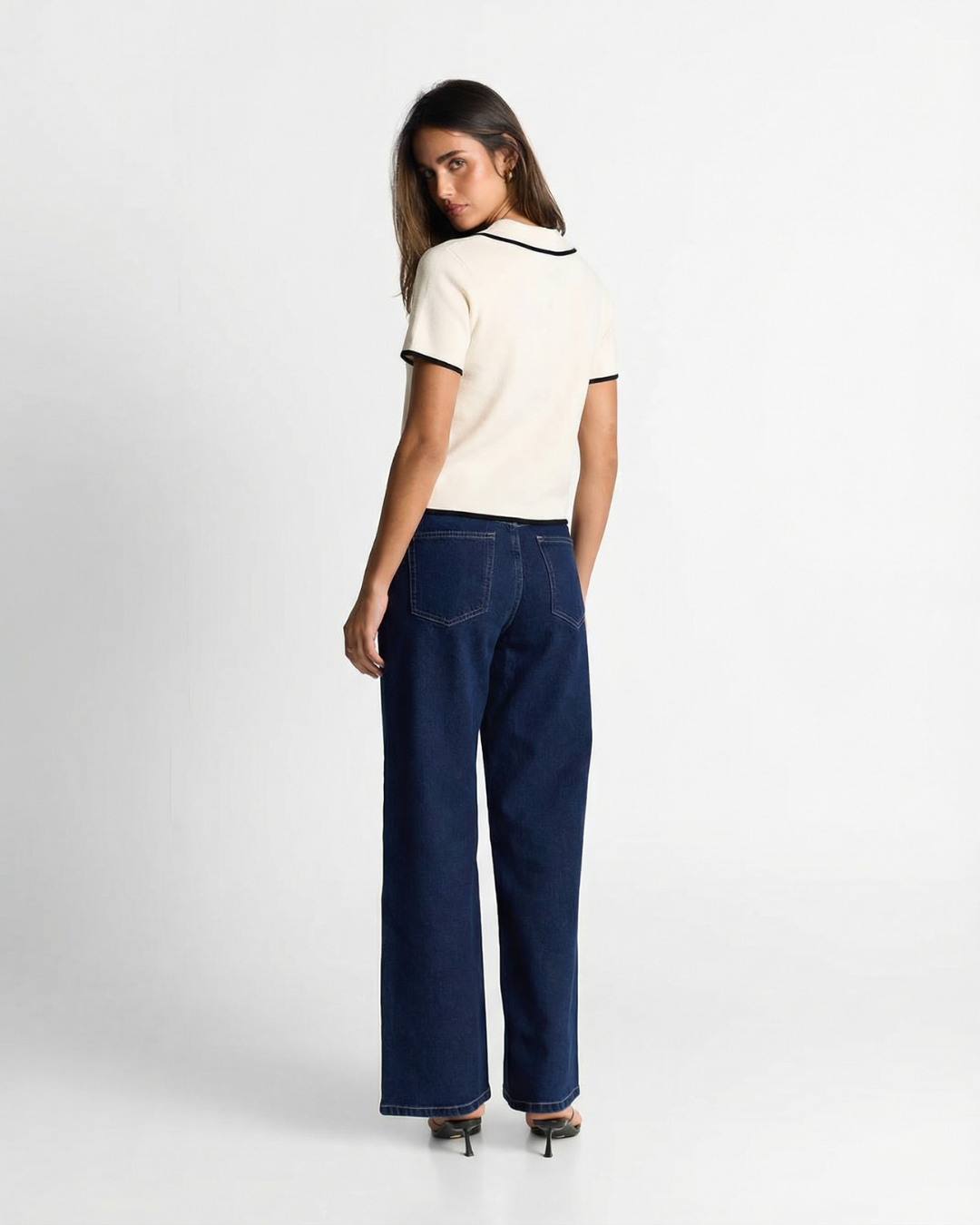 Cora | Elegant Contrast Trim Knitted Top Cream Short Sleeve Cropped