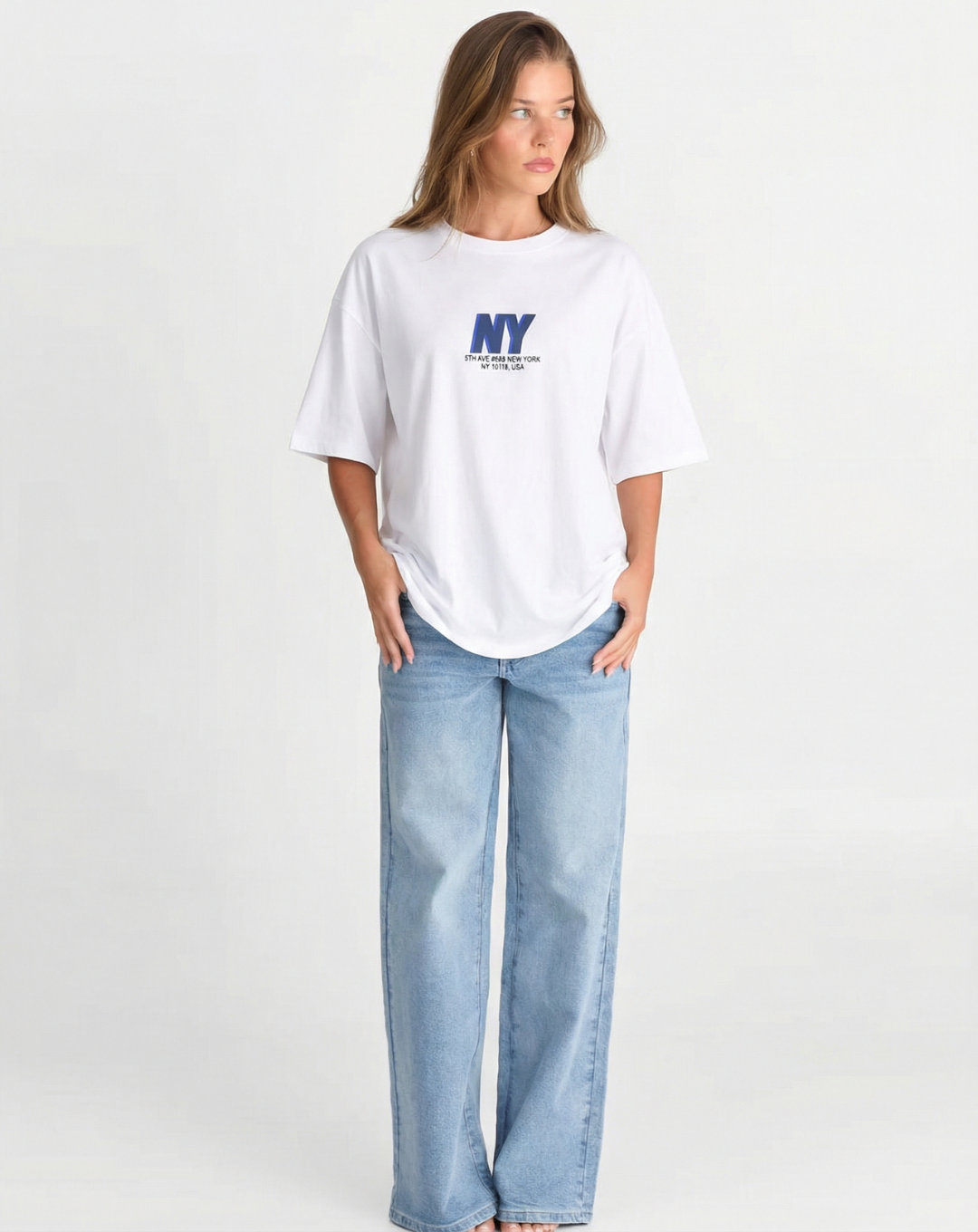Margot | Casual Oversized Graphic Tee White Crew Neck