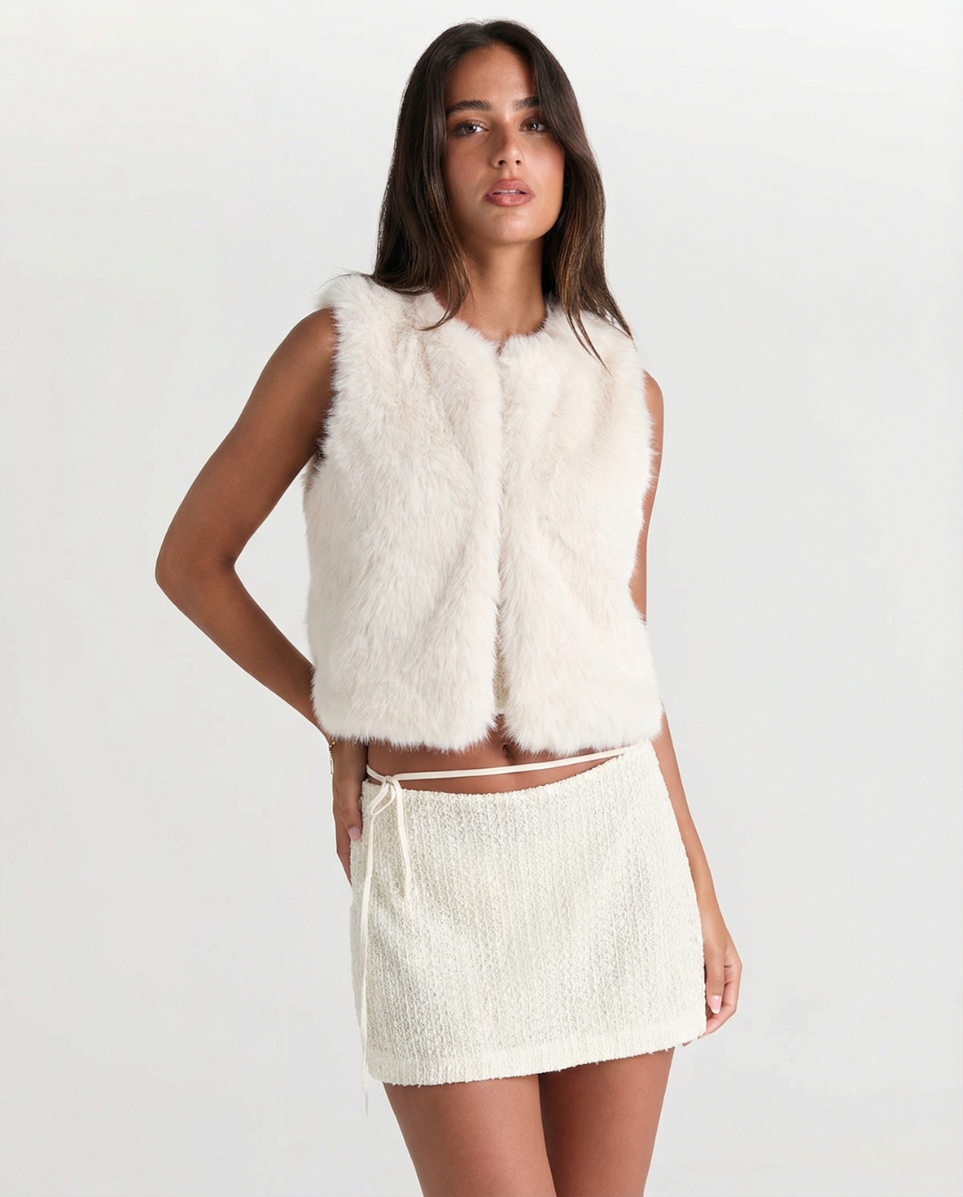 Maya | Casual Sleeveless Faux Fur Jacket White