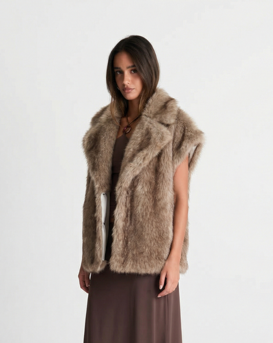 Margot | Faux Fur Vest Cream Sleeveless Oversized