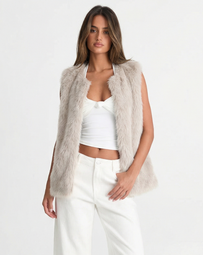 Sia | Faux Fur Jacket Cream Sleeveless Fluffy Gilet