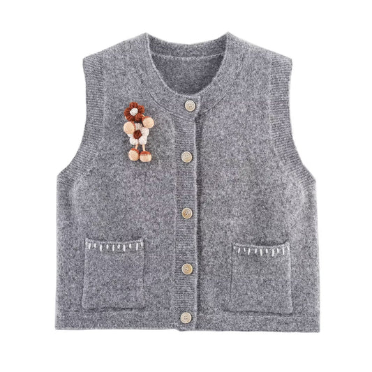 Margot | Sleeveless Knit Vest Cream Button Front Pocket Detail