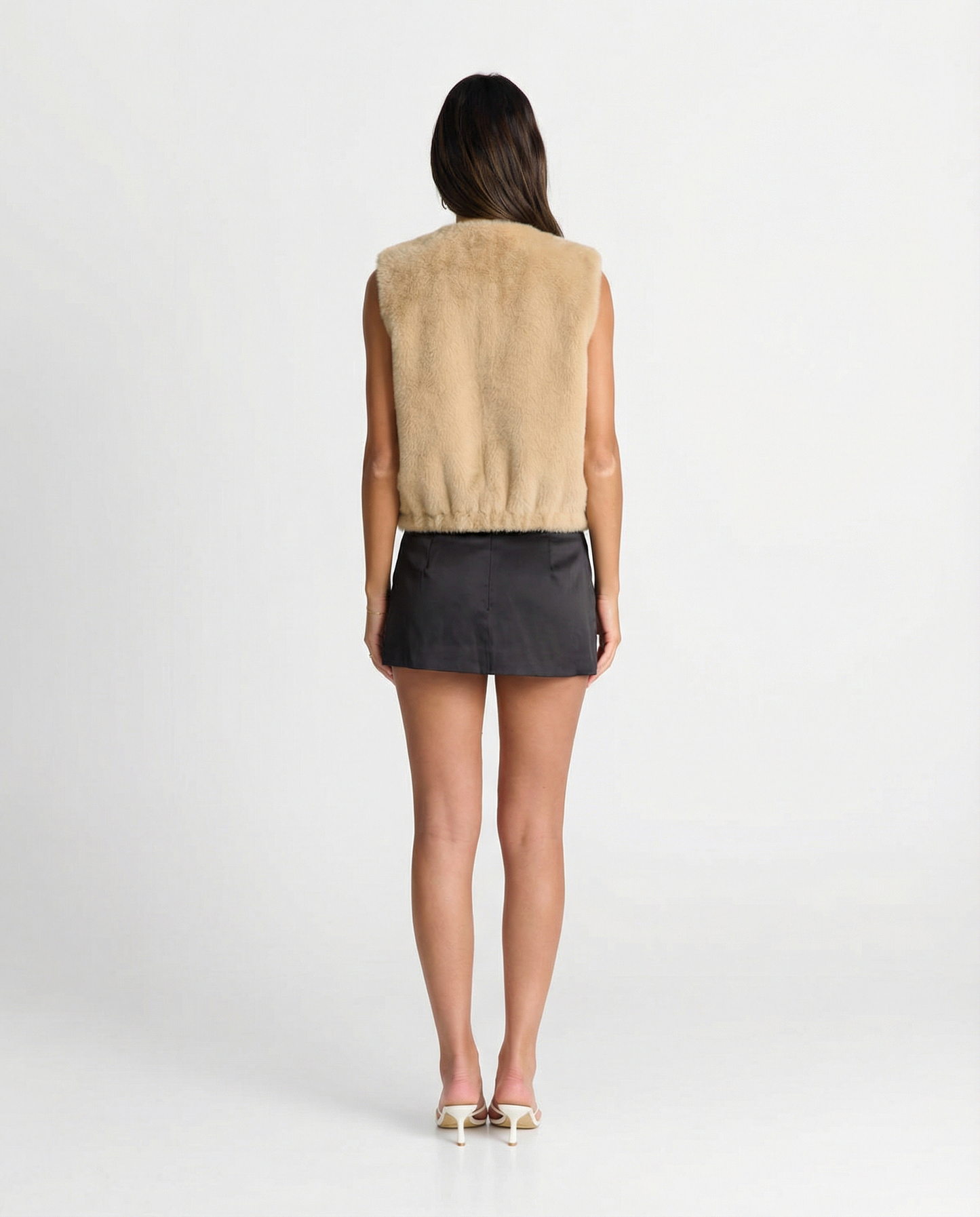 Willa | Sleeveless Zip Up Faux Fur Jacket