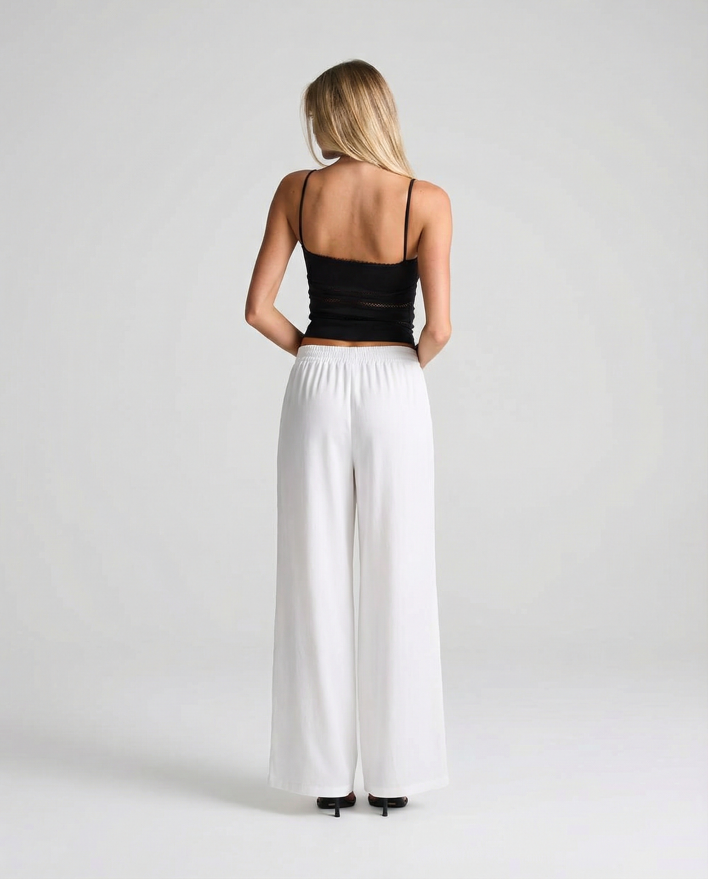 Aria | Casual Wide Leg Trousers White Relaxed Fit
